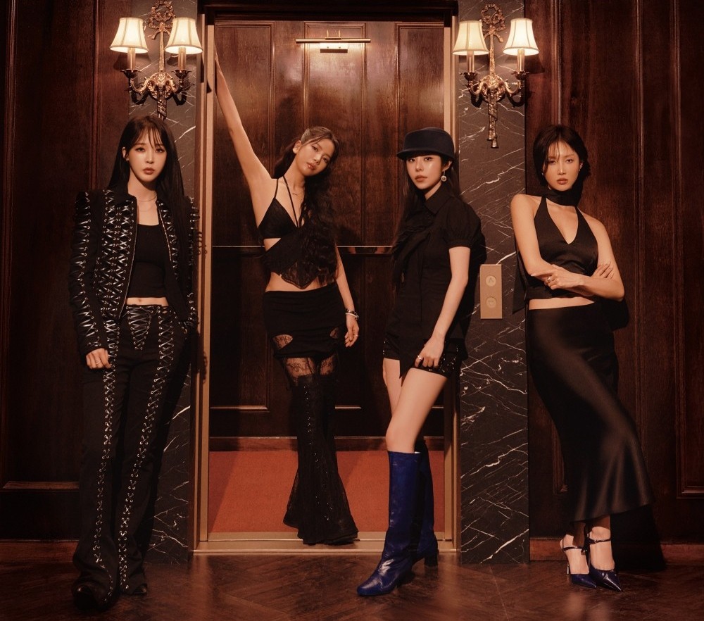 MAMAMOO Reunites as Full Group, Ready to 'Move 4WARD'! MAMAMOO Reunites as Full Group, Ready to 'Move 4WARD'!