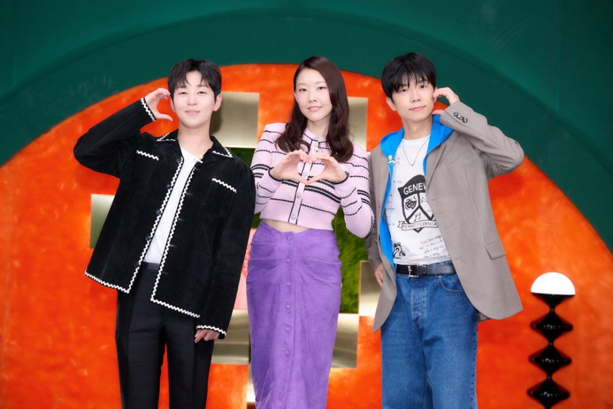 From left: DinDin, Han Hye-jin, Jang Wooyoung