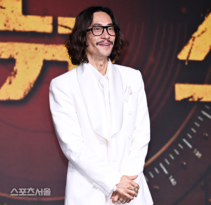"Thought a Carnival Was Enough?" Actor Ryu Seung-bum Caught Using Bus Lanes in 7-Seater Vehicle 2 Ryu Seung-bum. Sports Seoul DB