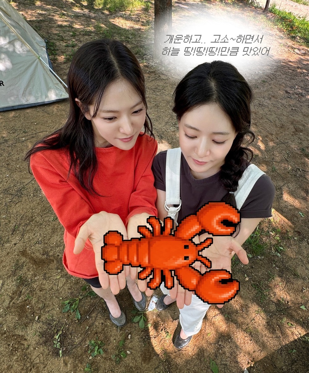 노란 수영복에 섹시한 몸매 어필하는 존예 처자