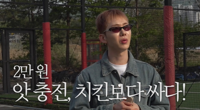 노란 수영복에 섹시한 몸매 어필하는 존예 처자