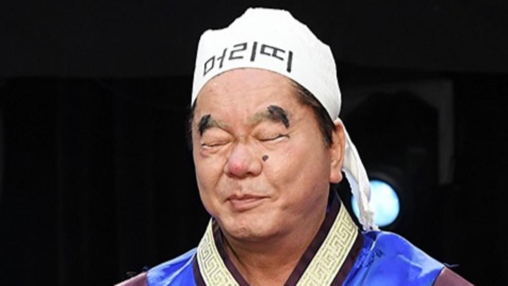 Shim Hyung-rae Shows Off Sharp Jawline After Skin Treatment to Restore His Iconic "Young-gu" Look! Shim Hyung-rae Shows Off Sharp Jawline After Skin Treatment to Restore His Iconic