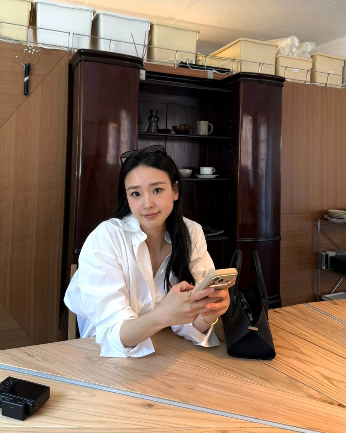 Son Yeon-jae Stuns with Chic Urban Look and Endless Legs! 3 Photo = Son Yeon-jae Instagram