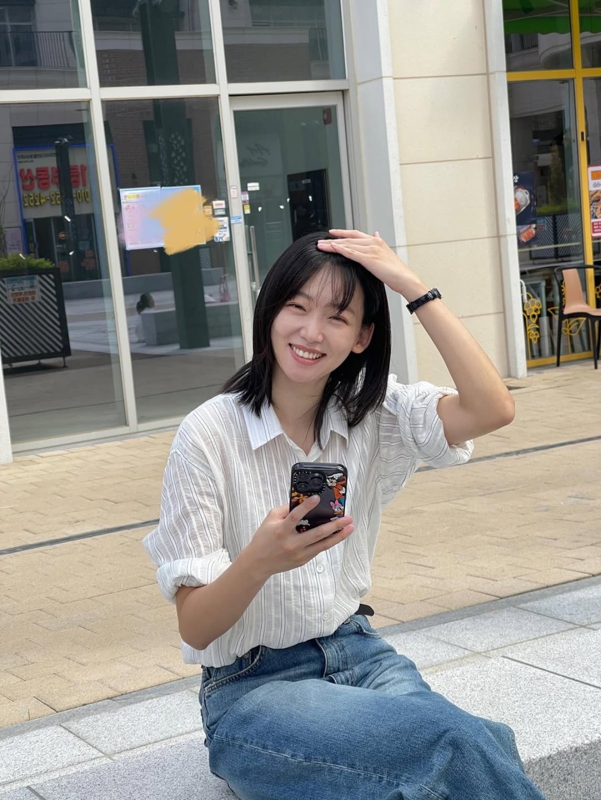 Photo = Jin Ki-joo Instagram