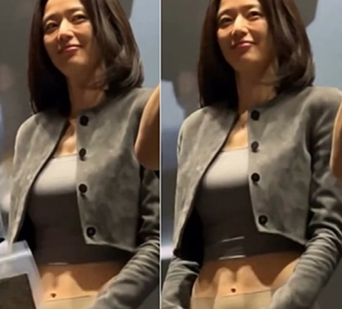 노란 수영복에 섹시한 몸매 어필하는 존예 처자