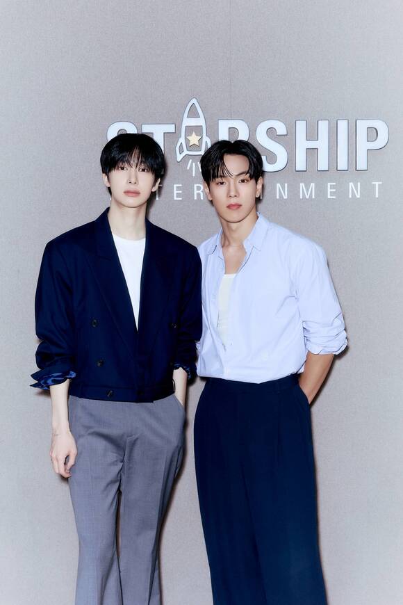 Shownu and Hyungwon stated that their goal is to become a group that can meet fans directly at concert venues for a long time, rather than obsessing over immediate numbers or rankings.