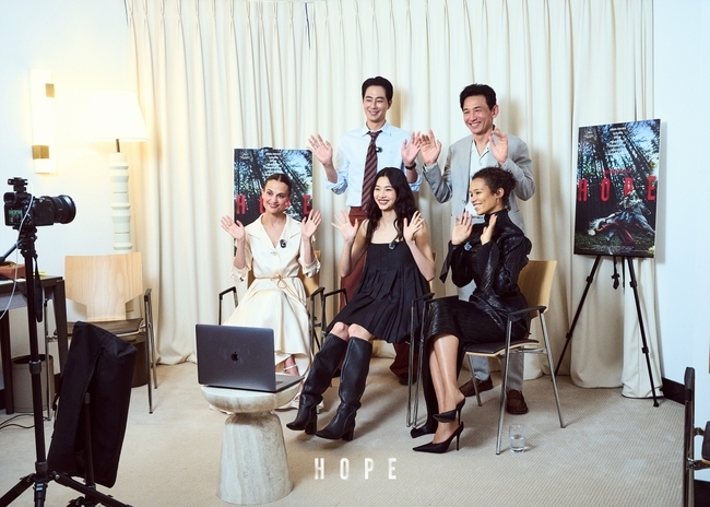 Photo=Plus M Entertainment