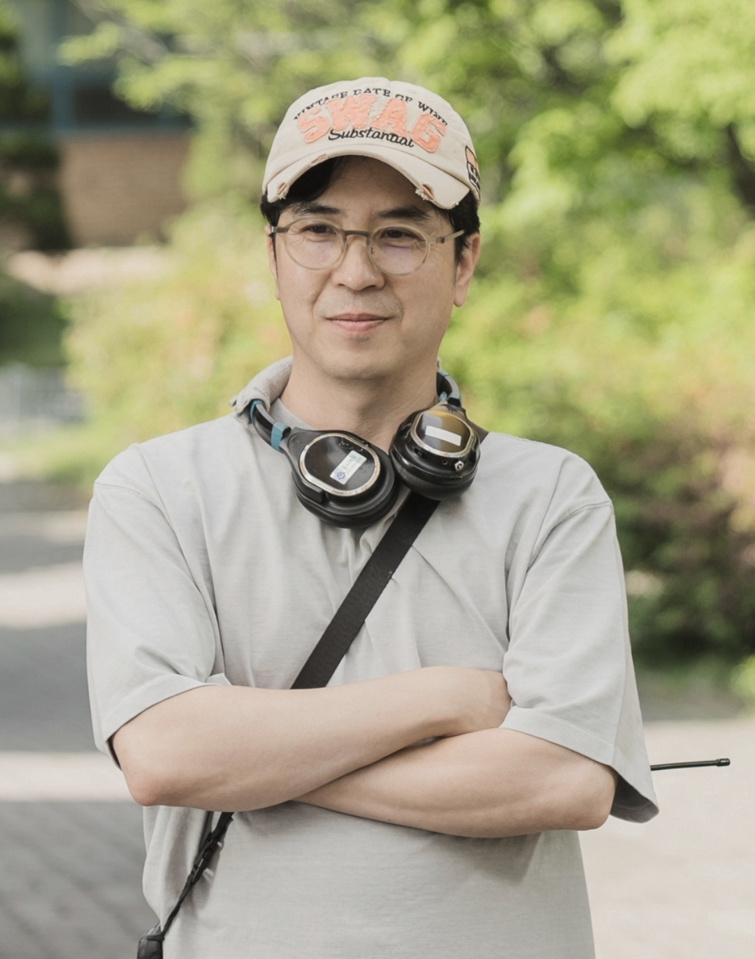 노란 수영복에 섹시한 몸매 어필하는 존예 처자