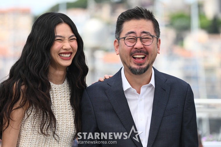 'HOPE' Brings New Hope to Korean Cinema Despite Missing Out on Cannes Award! 'HOPE' Brings New Hope to Korean Cinema Despite Missing Out on Cannes Award!