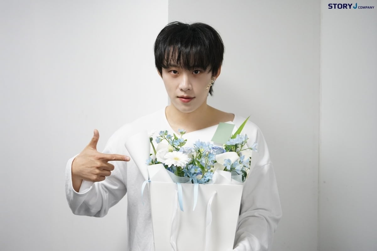 Kim Sung-cheol Bids a Heartfelt Farewell to 'L' in 'Death Note' 2 김성철