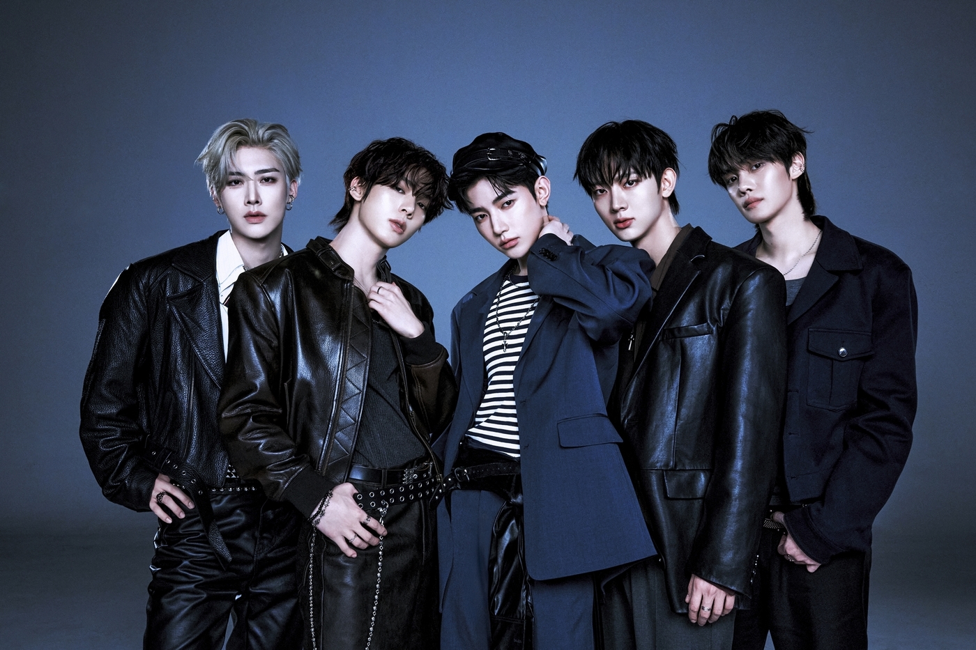 nDouble Makes a Bold Return! "We Worked Hard on Our First Album, Please Show Us Love" nDouble Makes a Bold Return!