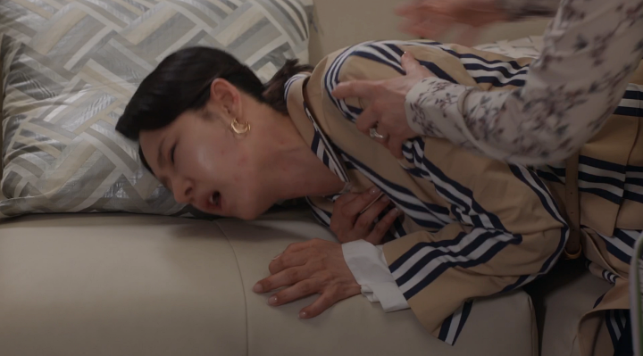 'First Man' Oh Hyun-kyung's Plot Backfires! "You Should Experience This Too" 'First Man' Oh Hyun-kyung's Plot Backfires!