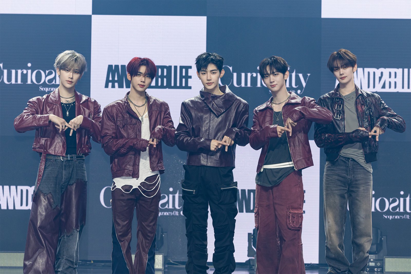 AND2BLE's Zhang Hao and Kim Gyuvin Send Sweet Support to ZEROBASEONE: "Hope We All Shine" AND2BLE's Zhang Hao and Kim Gyuvin Send Sweet Support to ZEROBASEONE:
