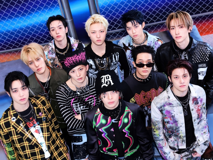 xikers Reach New Career High! New Mini Album Surpasses 360,000 First-Week Sales xikers Reach New Career High! New Mini Album Surpasses 360,000 First-Week Sales