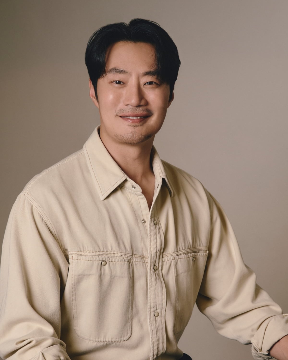 Why 'Heosuabi' Ratings Exploded: Lee Hee-joon Shares Cute Behind-the-Scenes Stories about Bathhouse Trips! 2 최근 이희준 배우와 만나 인터뷰를 진행했다. / 사진제공=BH엔터테인먼트