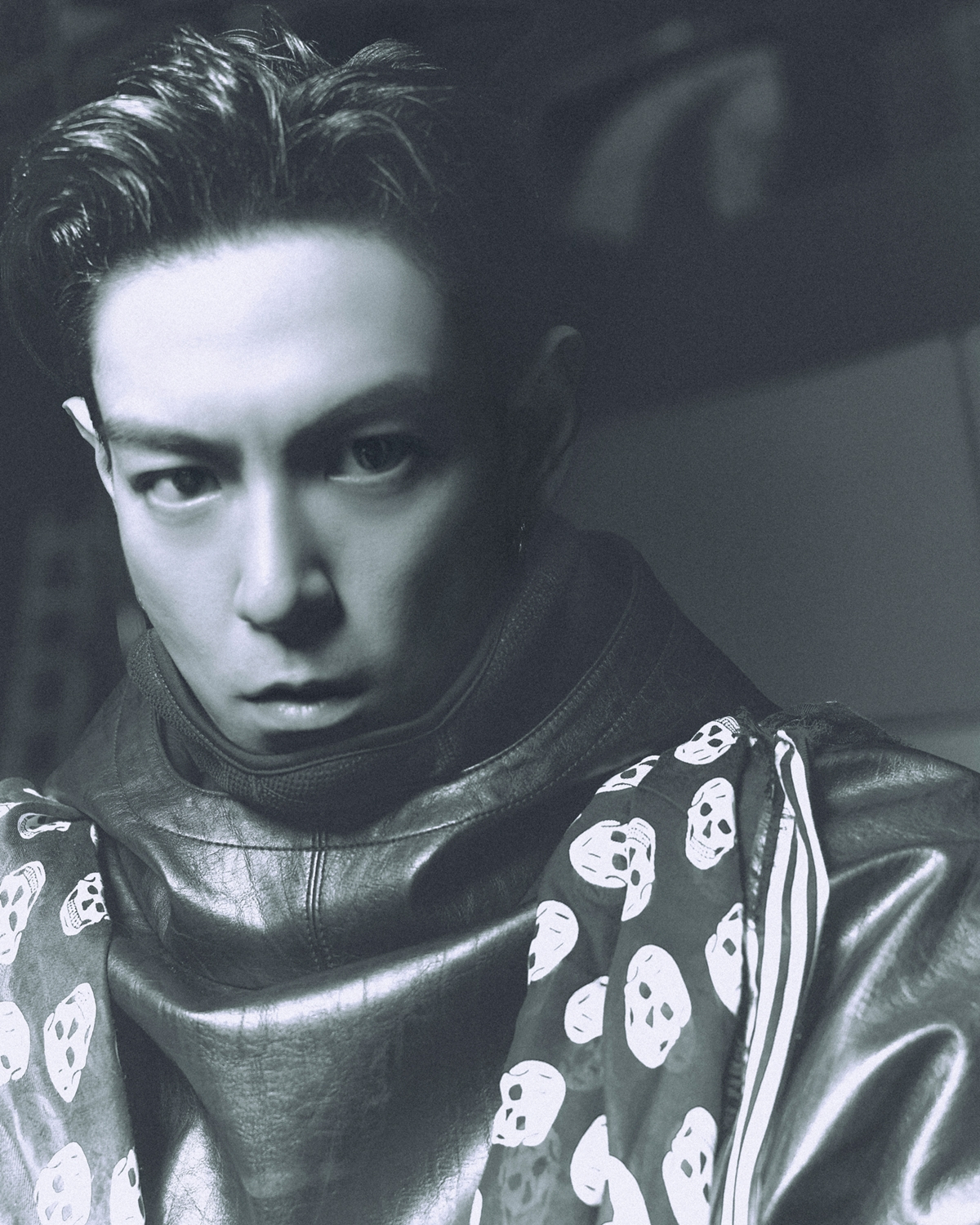T.O.P Makes a Huge Splash with Solo Comeback! "Hitting Top 20 on Billboard Means a Lot to Me" T.O.P Makes a Huge Splash with Solo Comeback!