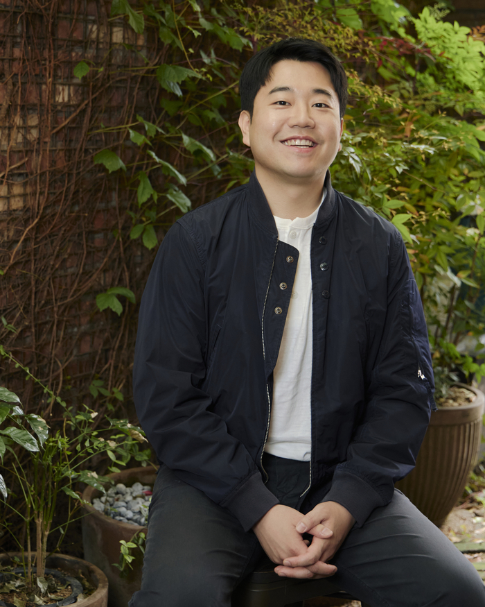 "The Elderly Are the Stars!" Writer Kim Ran-ju and PD Park Geun-hyung Share the Heart Behind 'Bonjour Bakery' 2 ‘봉주르 빵집’ 박근형 PD. 사진|쿠팡플레이