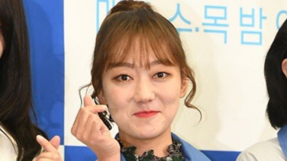 Park Kyung-hye Gets Heart-Fluttering Feelings for Ideal-Type Customer While Working at a Cafe! Park Kyung-hye Gets Heart-Fluttering Feelings for Ideal-Type Customer While Working at a Cafe!