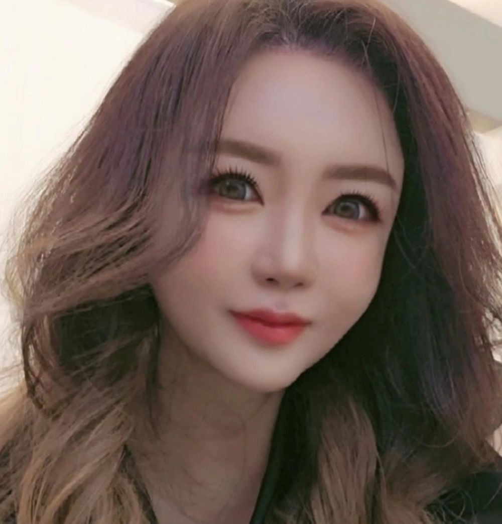 Lee Eui-jung Stuns with a Fresh New Look at 51, Leaving Her Younger Boyfriend Heart-Fluttering! 2 20260527114356129sokr