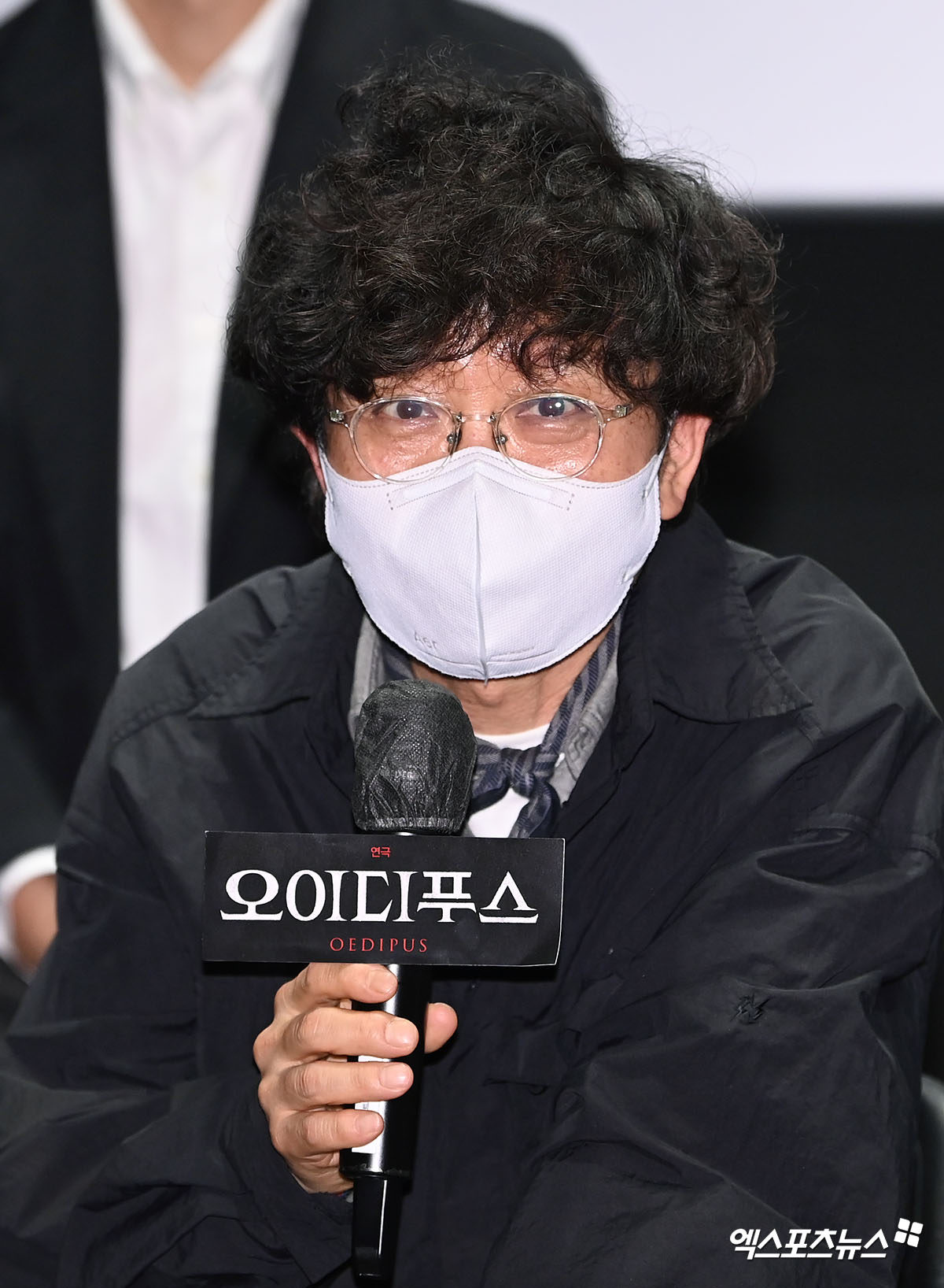 Even Choi Soo-jong Thought About Quitting! The Play 'Oedipus' Explores the Agony and Will of a Human King 2 '오이디푸스' 서재형 연출