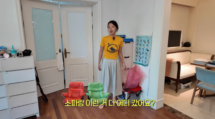 황정음 2026년 6월 공개 이미지