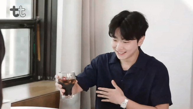 소개팅 상대가 맘에 들때 여자의 반응.gif | 인스티즈