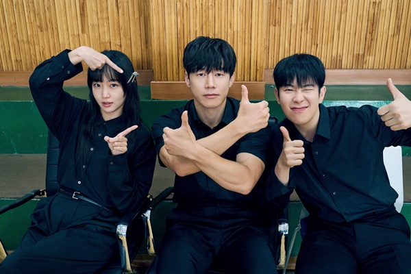 '참교육' 통했다…공개 3일 만에 넷플릭스 글로벌 1위