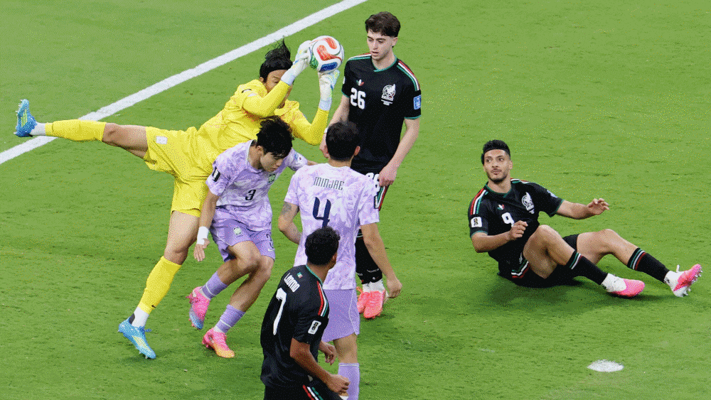 19일 대한민국과 멕시코의 북중미 월드컵 조별리그 2차전에서 후반 5분 뼈아픈 수비진 실책으로 결승골을 내준 장면.
