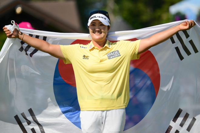 유해란 프로필 유해란 에비앙 드라이버 스윙 사진 22