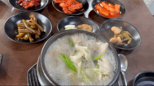 서울의 한 식당에서 18000원에 판매하는 삼계탕. 심하연 기자