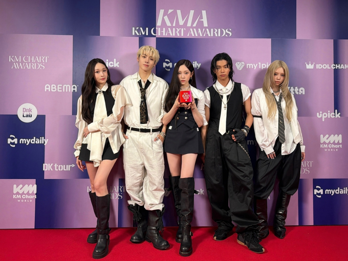 'KMA 2026' 올데이 프로젝트, 얼티메이트12 수상 | 인스티즈