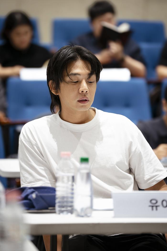 유아인 뱀피르 복귀 확정 뉴스