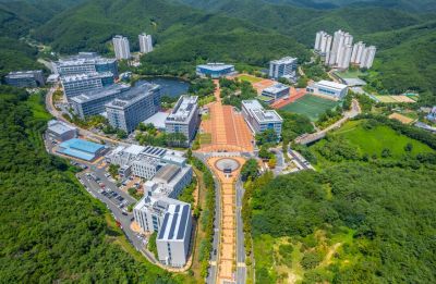 UNIST, 삼성·SK 손잡고 ‘지능형 강의실’ 개소… 울산에 등장한 반도체 ‘넥서스 홀’