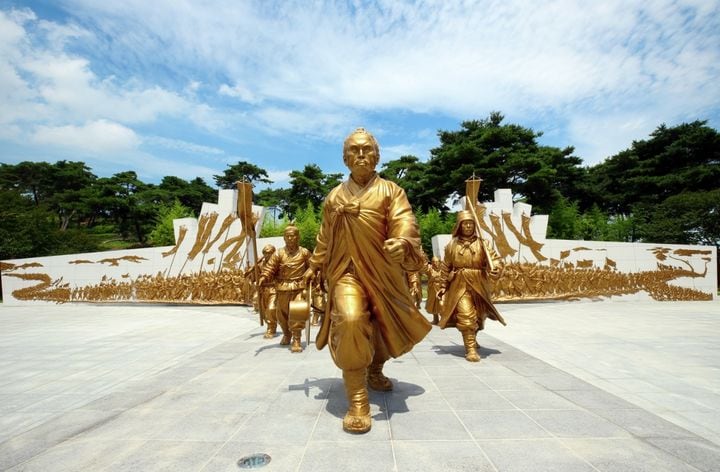 동학농민혁명 동상