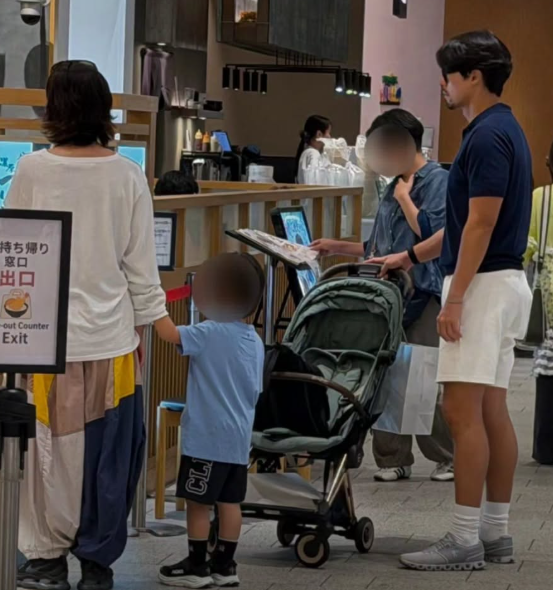 현빈 손예진 아들 목격담 반응