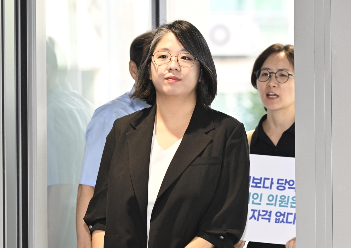 용혜인 후보자 출근길 취재진 침묵