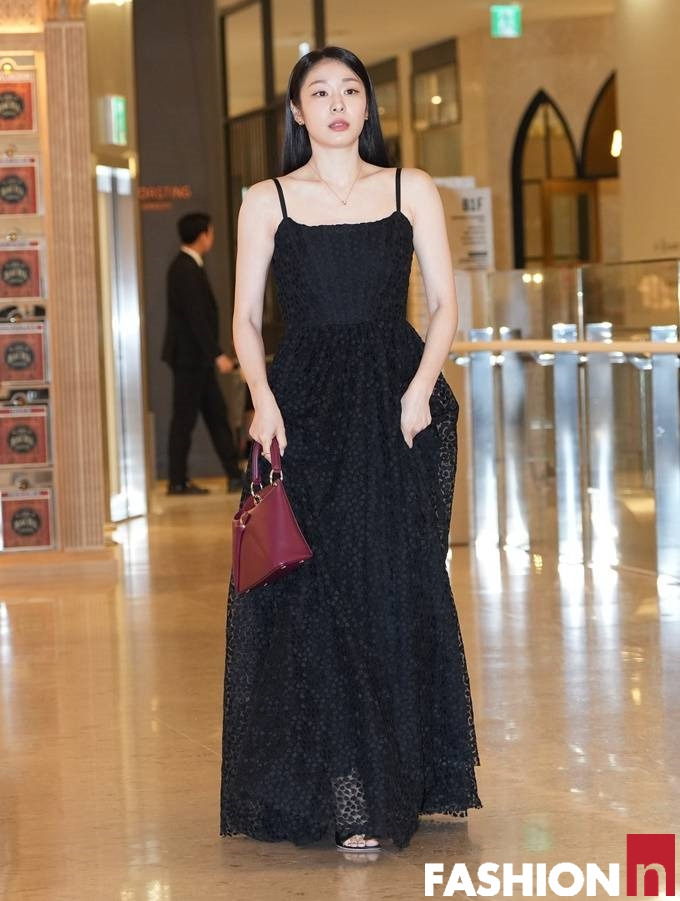 행사장 복도에서 포착된 모습