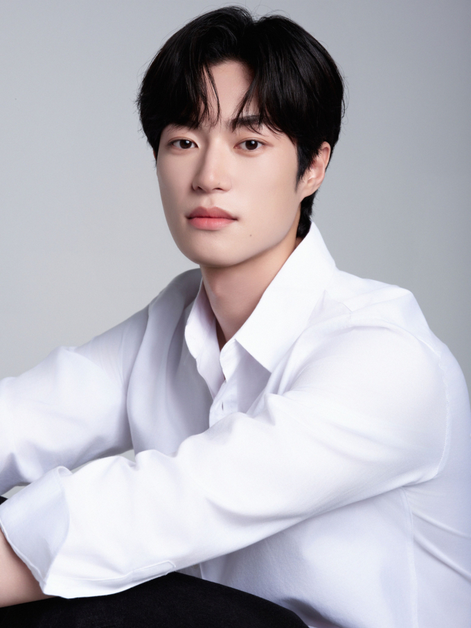 신병4 사보타주 김성민 소위 캐릭터