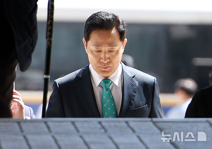 오세훈 서울시장 항소심 최후진술 무죄 주장 관련 서울고등법원 출석 모습