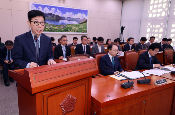외교부 박윤주 1차관 외통위 출석