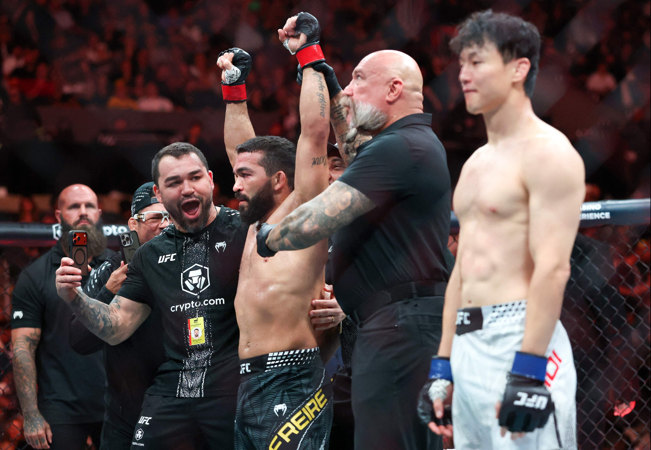 최두호 핏불 UFC 331 경기 장면