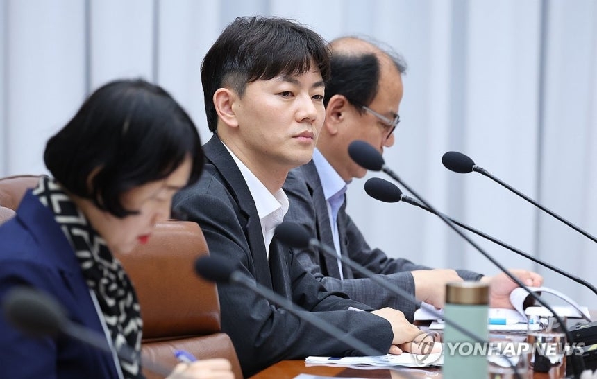 김태원 대통령비서실 청년미래비서관 2026년 청년정책 전문가 간담회 참석 사진