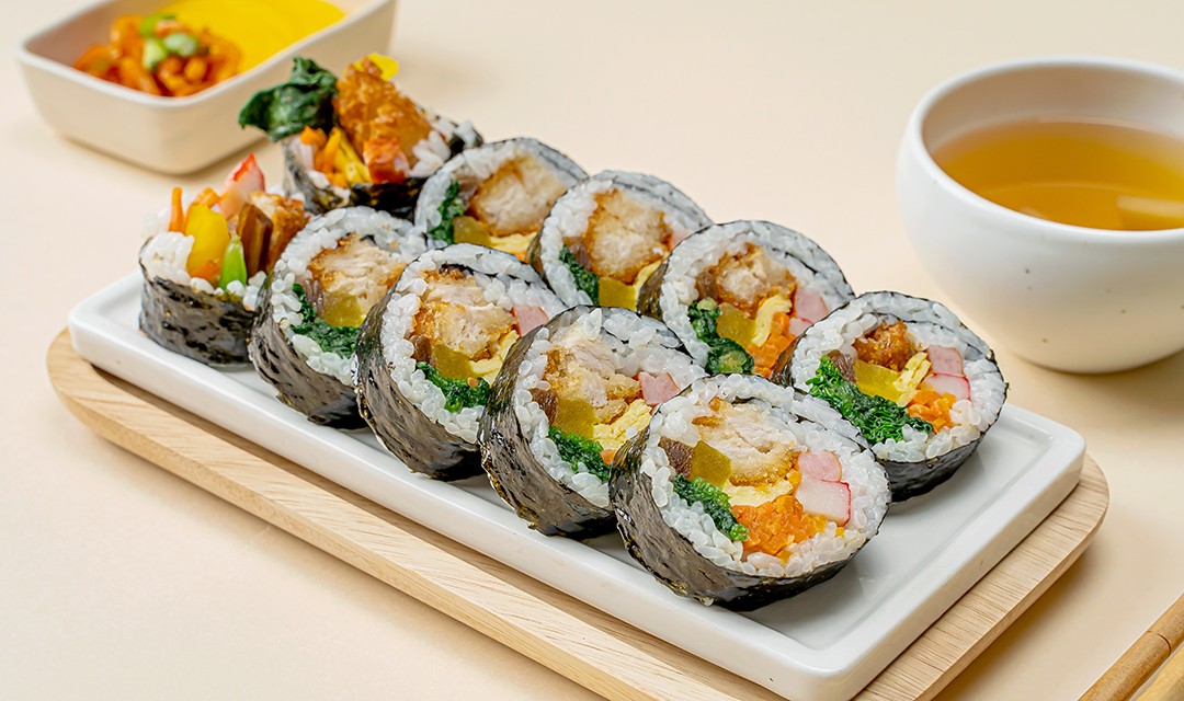 Gobongmingimbap (고봉민김밥) 2