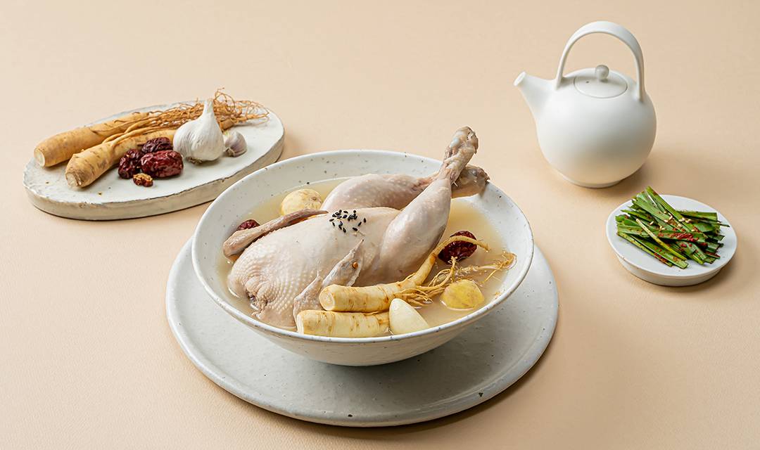 Jihohanbangsamgyetang (지호한방삼계탕) 2