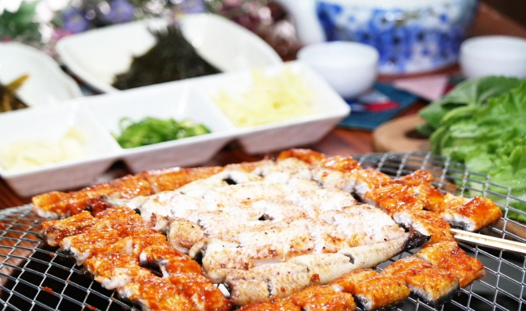 Gisenjangeogui (기센장어구이) 3