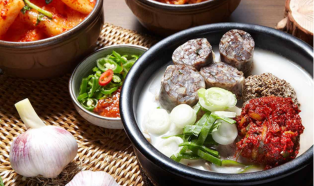Gaeseongjinchapssalsundae (개성진찹쌀순대) 2