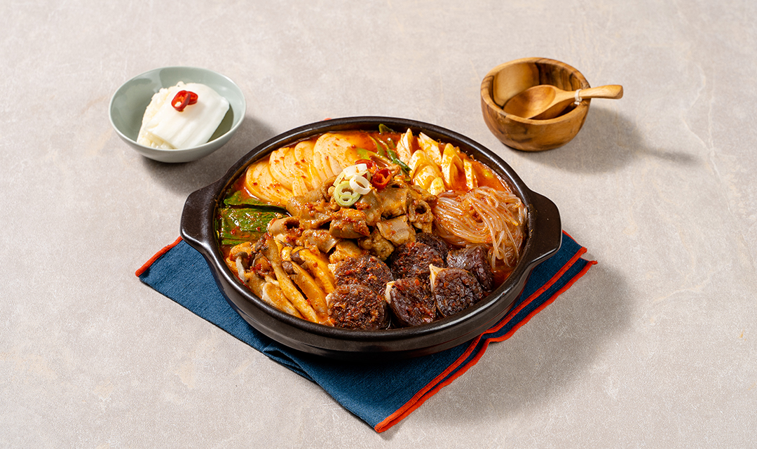 Yennalaunaesundae (옛날아우내순대) 2