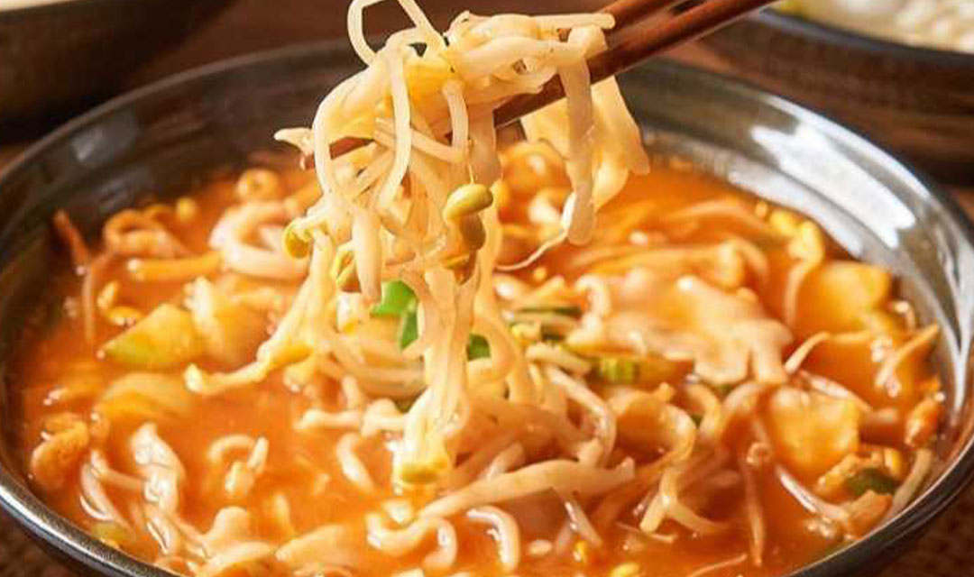 Yejeonsonkalguksu (예전손칼국수) 2