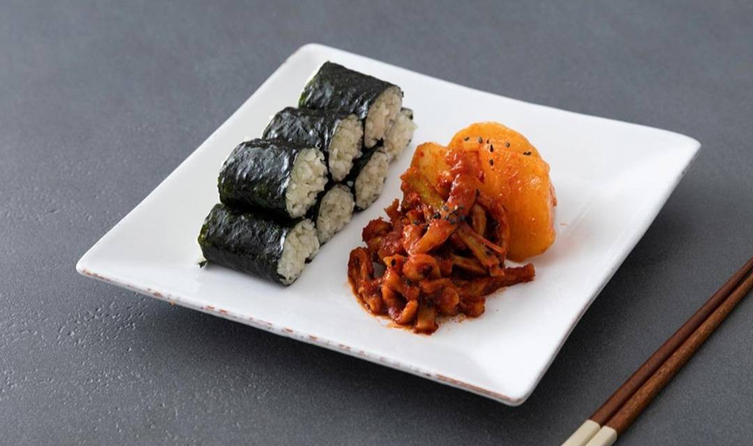 Wonjosamdaechungmuhalmaegimbap (원조삼대충무할매김밥) 3