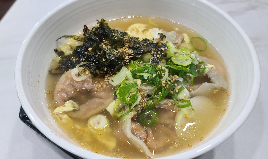 Kongnamulgukbap (콩나물국밥) 1